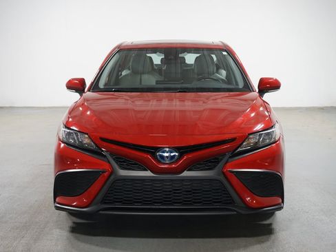 Used 2023 Toyota Camry SE w/ Audio Upgrade Package FWD image 2