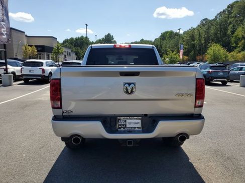 Used 2019 RAM 1500 Express w/ Express Value Package AWD/4WD image 5