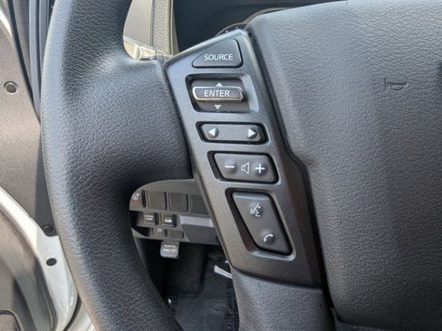 Used 2022 Nissan Frontier S w/ Technology Package AWD/4WD image 13