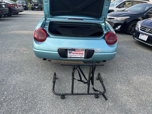 Used 2002 Ford Thunderbird Deluxe image 32