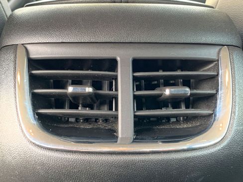 Used 2024 Chevrolet Malibu LT image 24