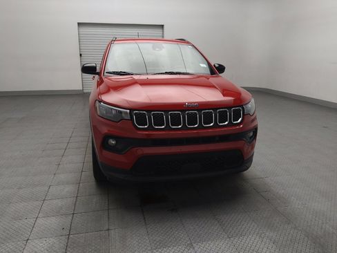 Used 2024 Jeep Compass Latitude AWD/4WD image 14