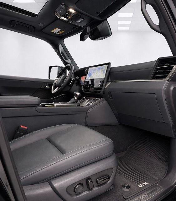 Used 2024 Lexus GX 550 w/ Accessory Package (Z1) AWD/4WD image 21