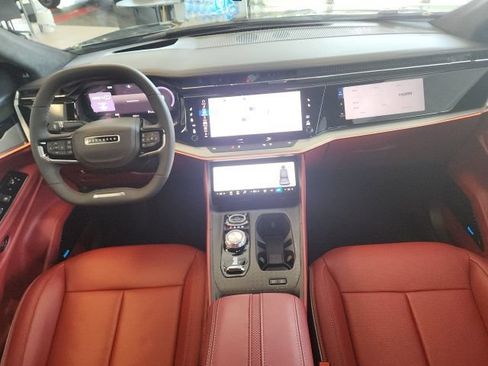 Used 2024 Jeep Wagoneer Launch Edition AWD/4WD image 23