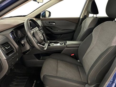 Used 2023 Nissan Rogue SV AWD/4WD image 12