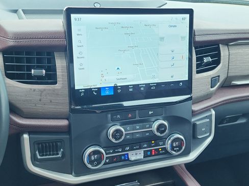 Certified 2023 Ford Expedition Limited image 26