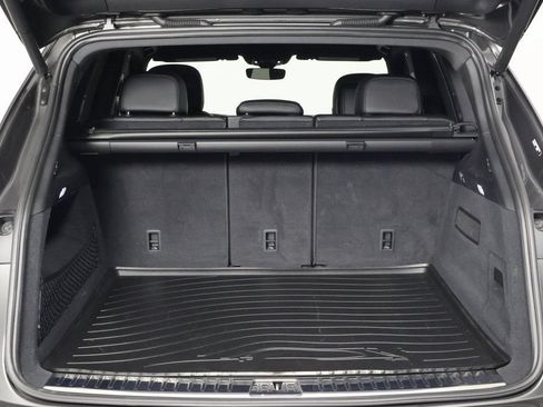 Used 2025 Porsche Cayenne AWD/4WD image 14