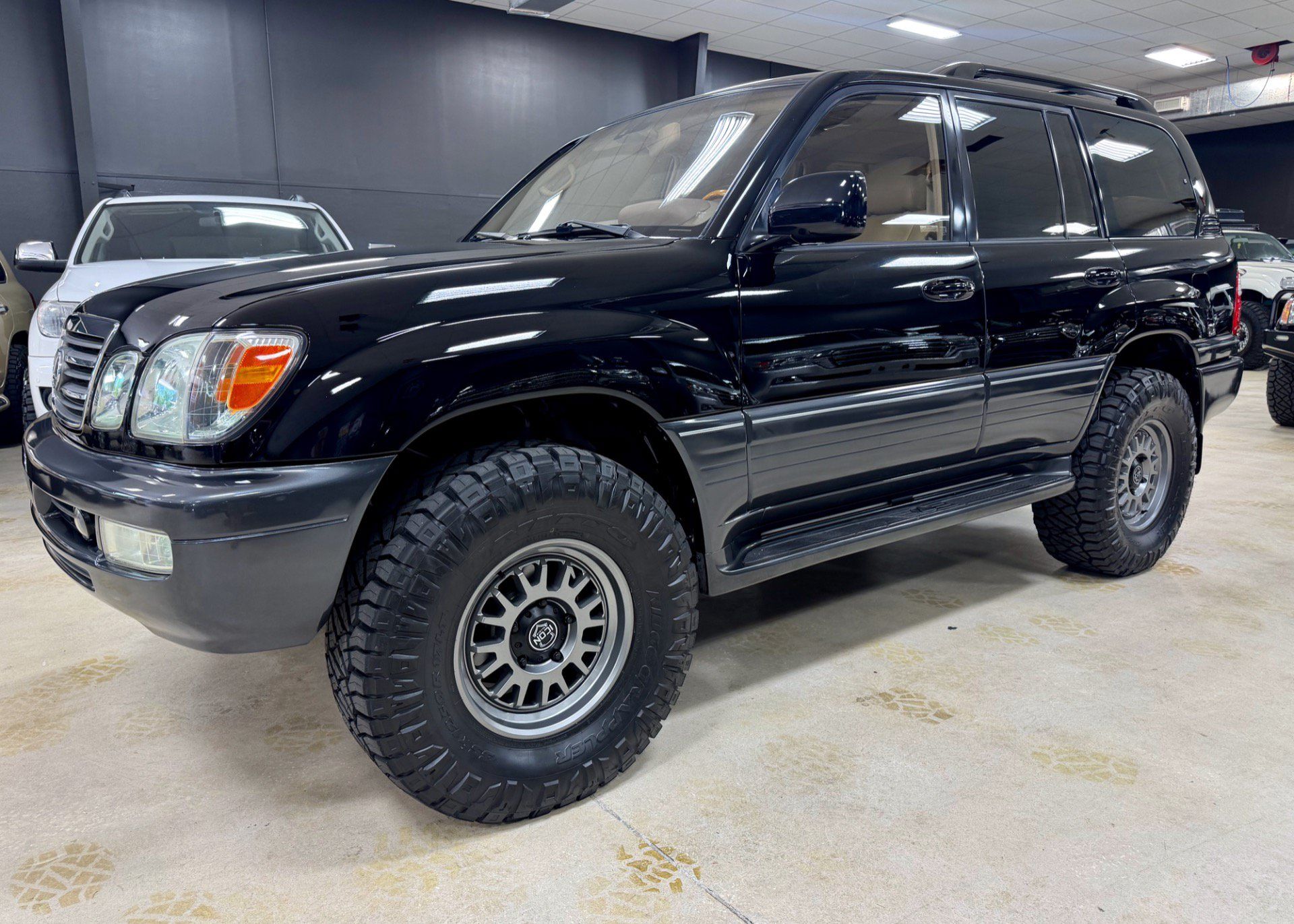 Used 2003 Lexus LX 470 4WD image 12