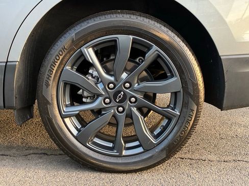 Used 2023 Chevrolet Equinox RS image 49