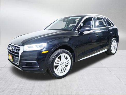 Used 2019 Audi Q5 2.0T Premium Plus w/ Premium Plus Package image 3
