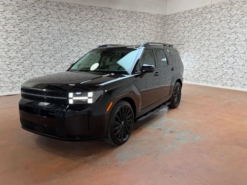 Certified 2025 Hyundai Santa Fe Calligraphy image 3