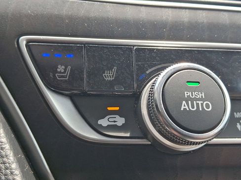 Used 2019 Honda Accord Touring image 26
