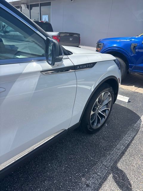 Used 2026 Lincoln Aviator Reserve RWD image 12