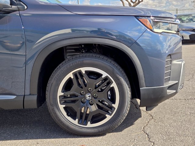 New 2026 Honda Pilot Touring image 6