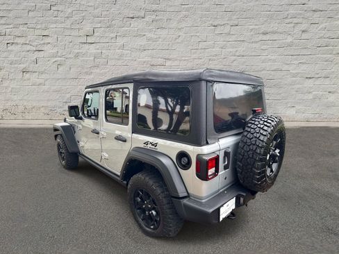 Used 2022 Jeep Wrangler Unlimited Sport AWD/4WD image 7