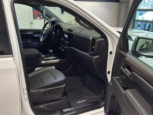 Certified 2025 GMC Sierra 1500 SLT w/ SLT Premium Plus Package image 12