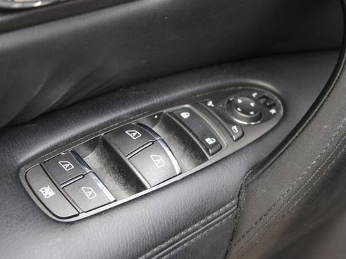 Used 2023 Nissan Armada SV w/ Cargo Package image 22