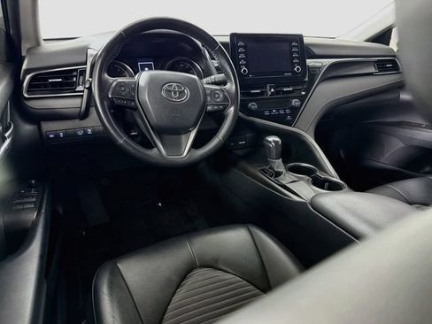 Certified 2021 Toyota Camry SE FWD image 22