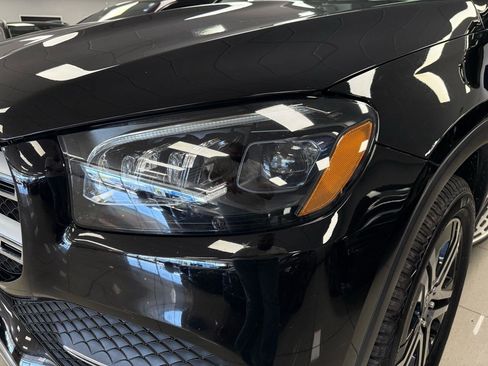Used 2020 Mercedes-Benz GLS 450 4MATIC image 32