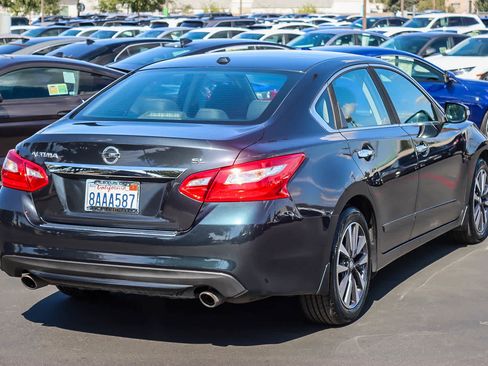 Used 2016 Nissan Altima 2.5 SL image 4