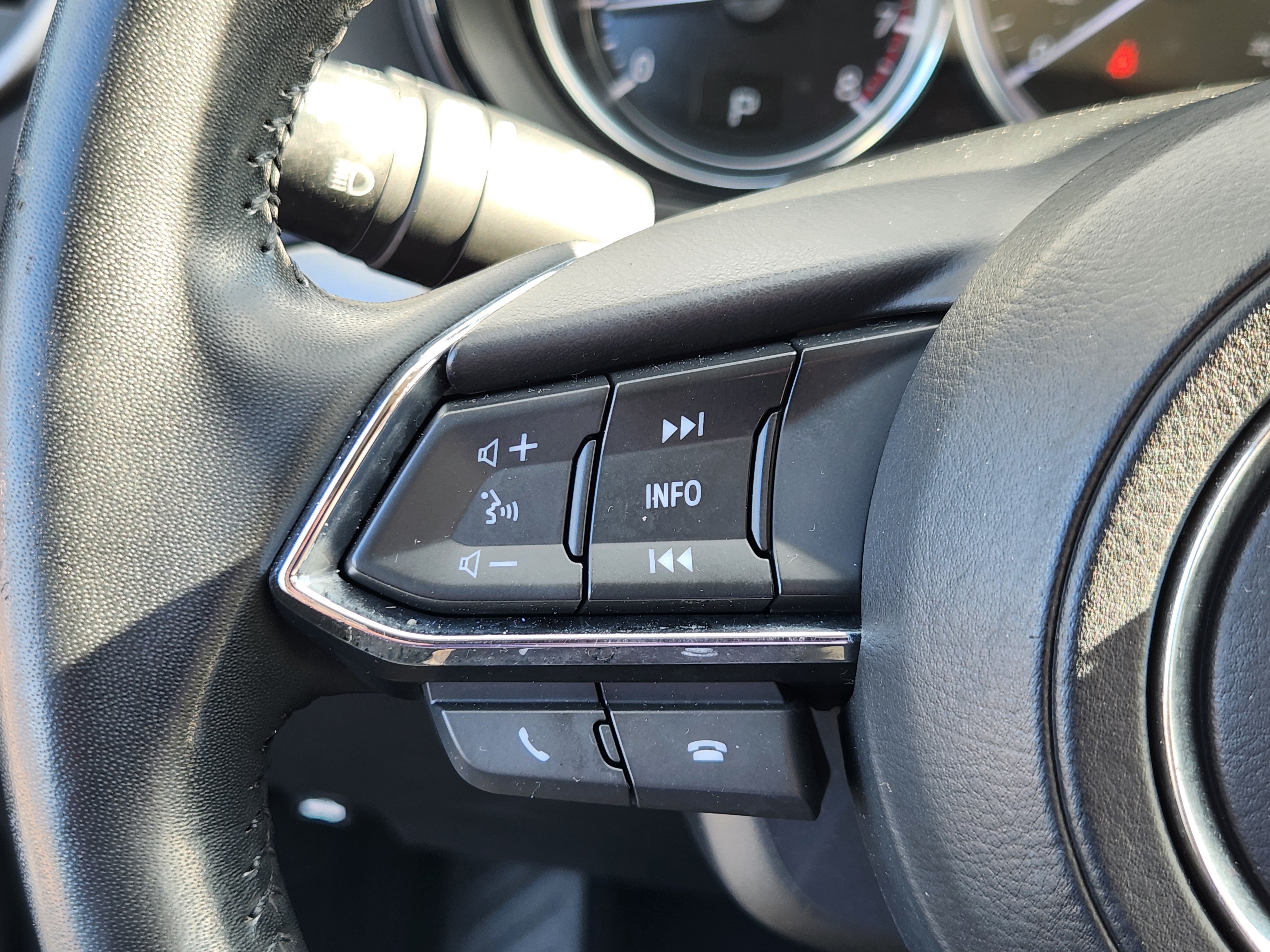 Used 2019 MAZDA CX-9 Touring w/ Touring Premium Package AWD/4WD image 26