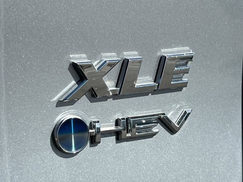 Certified 2025 Toyota RAV4 XLE AWD/4WD image 29