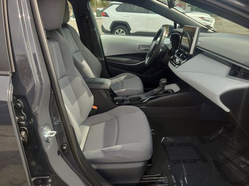 Certified 2025 Toyota Corolla SE w/ SE Premium Package image 17