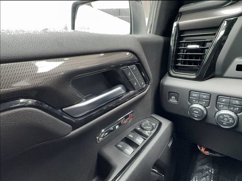 Used 2025 GMC Sierra 1500 AT4 AWD/4WD image 52