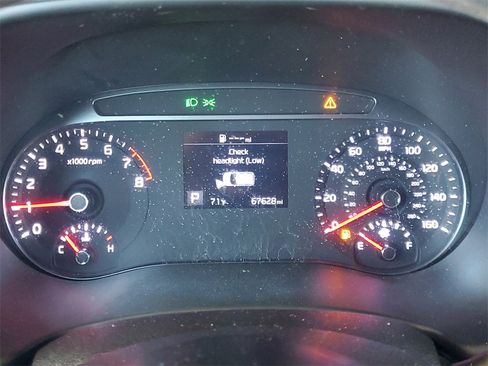 Used 2022 Kia Soul LX image 16