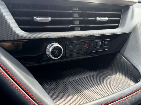 Used 2025 Ford Explorer ST-Line RWD image 38
