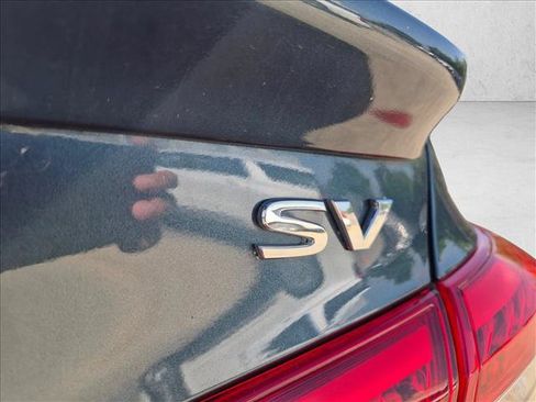 Used 2015 Nissan Sentra SV w/ Style Package FWD image 12