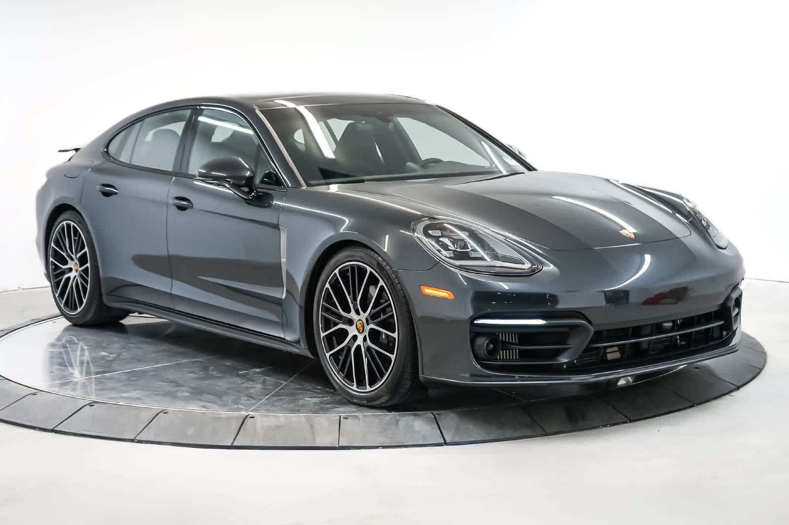 Certified 2023 Porsche Panamera Platinum Edition RWD image 7