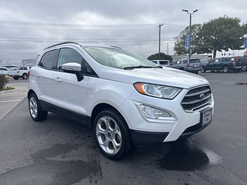 Used 2021 Ford EcoSport SE w/ SE Convenience Package image 8