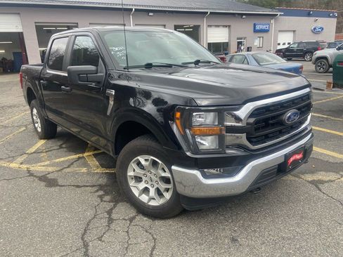 Used 2023 Ford F150 XLT image 6