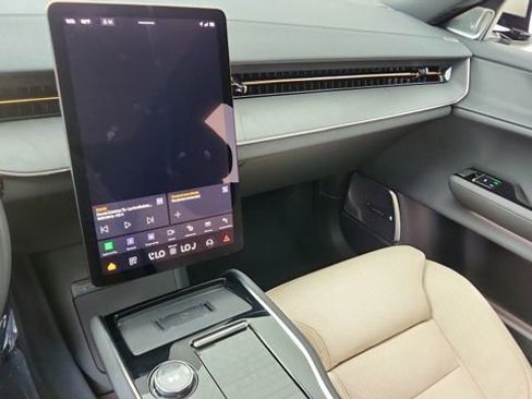 Used 2025 Polestar Polestar 3 AWD/4WD image 40