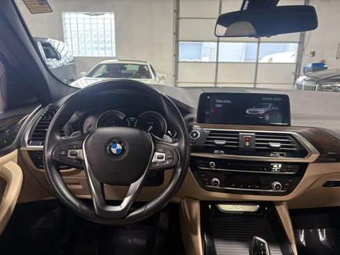 Used 2019 BMW X4 xDrive30i w/ Convenience Package AWD/4WD image 3