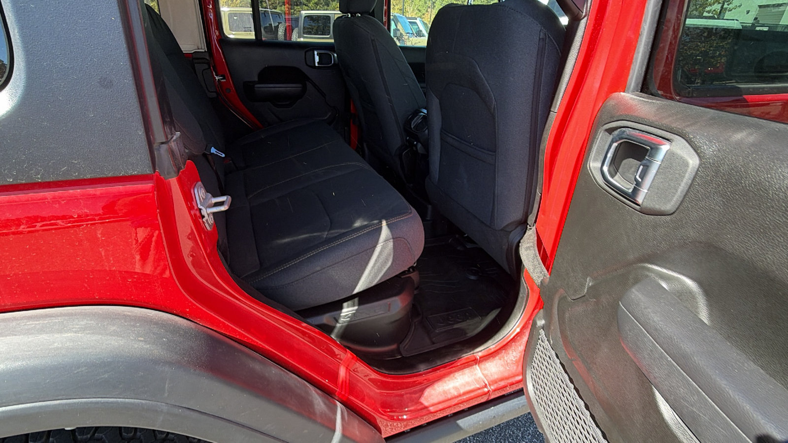 Certified 2025 Jeep Wrangler Unlimited Sport S 4xe AWD/4WD image 21