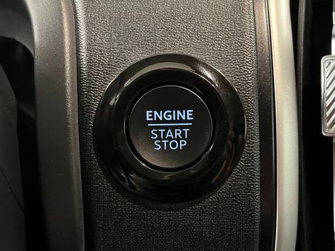 Used 2025 Ford Expedition Max Active AWD/4WD image 34