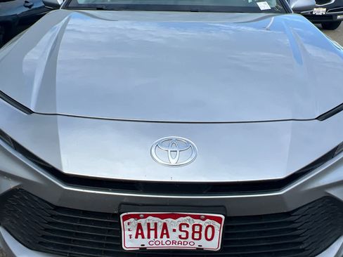 Used 2025 Toyota Camry LE image 12