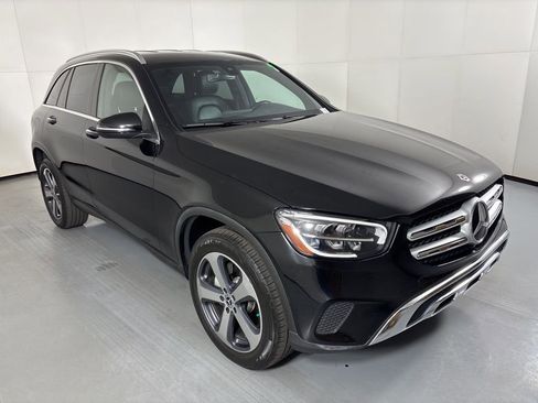 Used 2020 Mercedes-Benz GLC 300 image 2