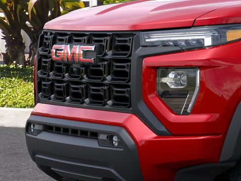 New 2026 GMC Canyon Elevation w/ Convenience Package RWD image 13
