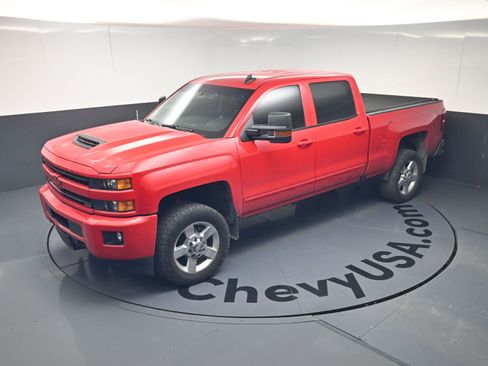 Used 2019 Chevrolet Silverado 2500 LT w/ LT Convenience Package image 20