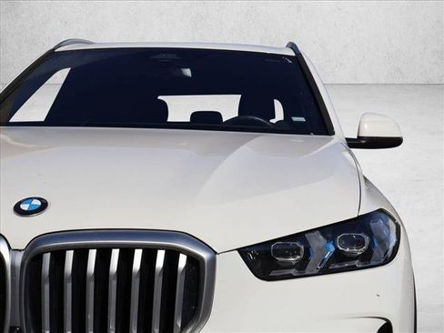 Used 2026 BMW X5 xDrive40i AWD/4WD image 2