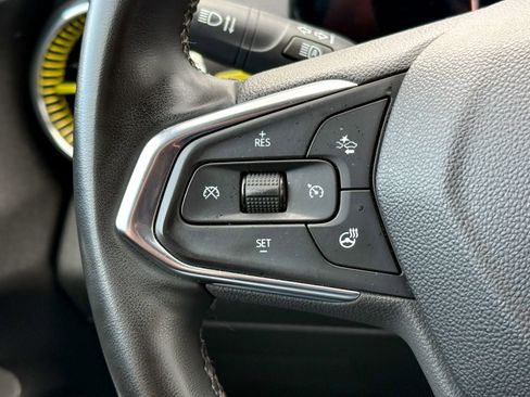 Used 2024 Chevrolet Trax ACTIV w/ Sunroof Package image 29