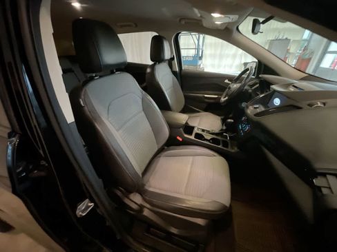 Used 2017 Ford Escape SE w/ Equipment Group 201A AWD/4WD image 24
