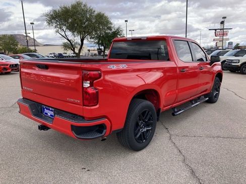Used 2022 Chevrolet Silverado 1500 Custom image 6
