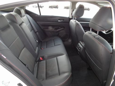 Certified 2023 Nissan Altima 2.0 SR image 28