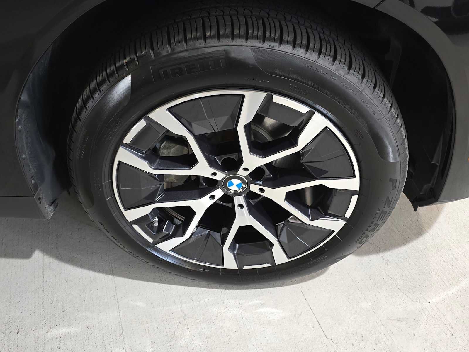 Used 2025 BMW X3 xDrive30i w/ Premium Package AWD/4WD image 8