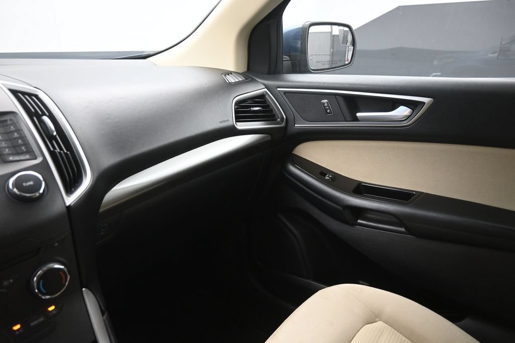 Used 2018 Ford Edge SEL FWD image 4