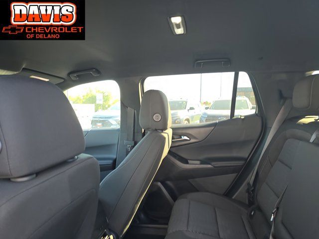 New 2027 Chevrolet Equinox LT w/ Safety and Technology Package AWD/4WD image 17